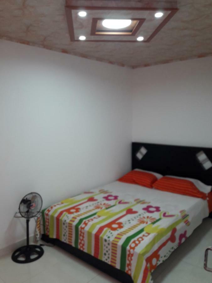 Apartaestudios El Descanso Cali Ngoại thất bức ảnh